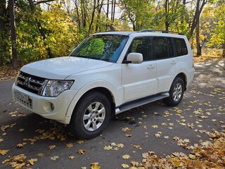 2012 Mitsubishi Pajero IV Рестайлинг 1, белый, 1778000 рублей, вид 4