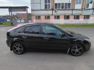2010 Ford Focus II Рестайлинг, чёрный, 640000 рублей, вид 2
