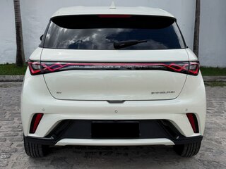 2023 BYD Dolphin 44.9 kWh I, белый, 1630000 рублей, вид 3
