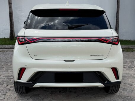 2023 BYD Dolphin 44.9 kWh I, белый, 1630000 рублей, вид 3