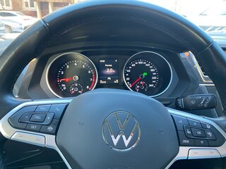 2021 Volkswagen Tiguan II Рестайлинг, белый, 3700000 рублей, вид 2