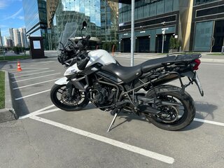 2016 Triumph Tiger 800, белый, 720000 рублей, вид 2