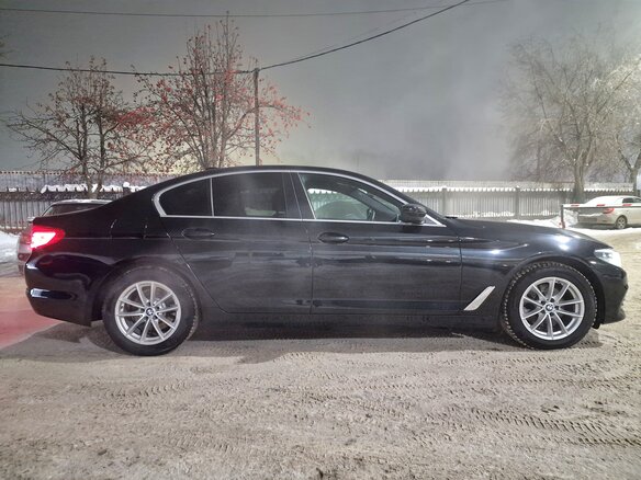 2019 BMW 5 серии 520d xDrive VII (G30/G31/G38), чёрный, 3250000 рублей - вид 15