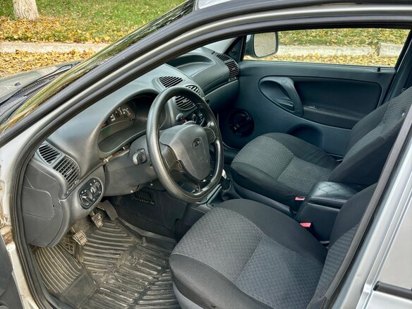 2013 Lada (ВАЗ) Kalina I, серебристый, 320000 рублей - вид 10
