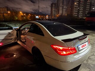 2011 Mercedes-Benz E-Класс 200 7G-Tronic IV (W212, S212, C207), белый, 1450000 рублей, вид 3