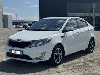 2014 Kia Rio 6-speed III, белый, 679000 рублей, вид 1