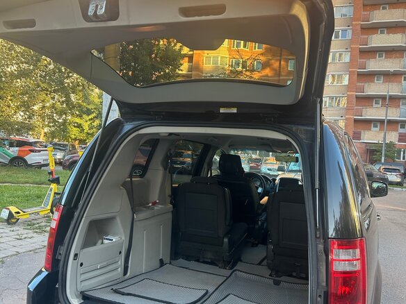 2010 Dodge Caravan Grand V, чёрный, 1020000 рублей - вид 8