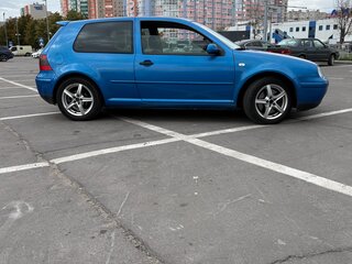 2002 Volkswagen Golf IV, синий, 430000 рублей, вид 2