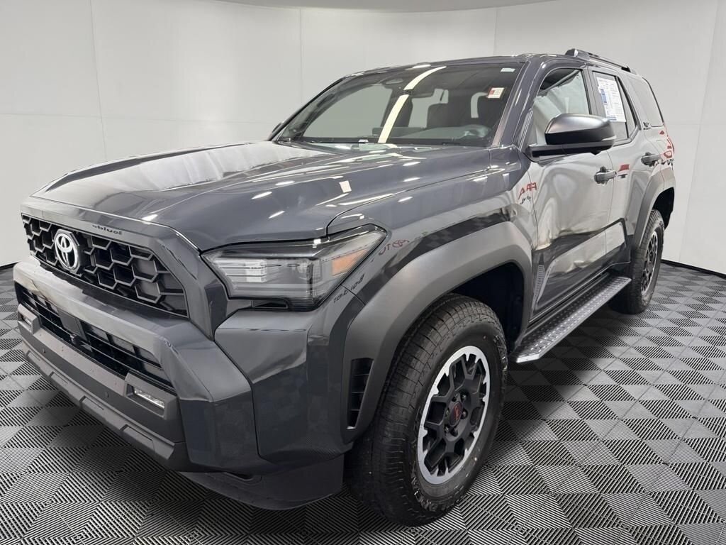 Открыть фотографии: Toyota 4Runner VI