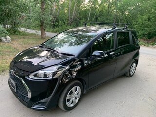 2020 Toyota Sienta II Рестайлинг, чёрный, 1225000 рублей, вид 1