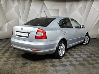 2011 Skoda Octavia II (A5) Рестайлинг, серебристый, 919000 рублей, вид 2