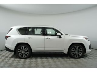 2025 Lexus LX 600 IV, белый, 20000000 рублей, вид 4