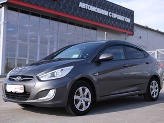 2013 Hyundai Solaris I, серый, 717236 рублей, вид 1