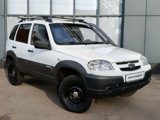 2013 Chevrolet Niva I Рестайлинг, белый, 479000 рублей, вид 2