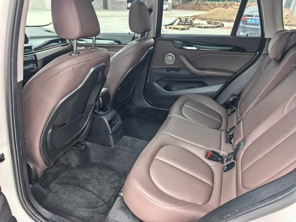 2022 BMW X1 Long 20Li sDrive II (F48) Рестайлинг, белый, 1760000 рублей - вид 17