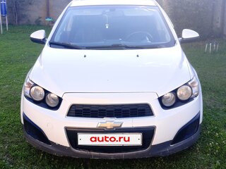 2014 Chevrolet Aveo II, белый, 350000 рублей, вид 3