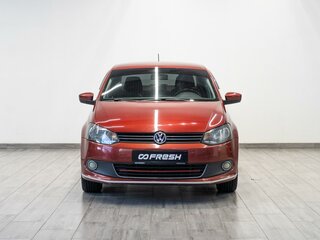 2013 Volkswagen Polo V, красный, 849000 рублей, вид 3