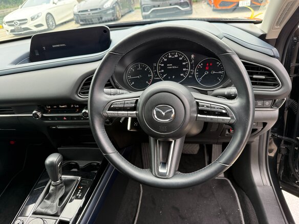 2021 Mazda CX-30 I, чёрный, 1520005 рублей - вид 14