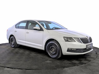 2020 Skoda Octavia III (A7) Рестайлинг, белый, 1980000 рублей, вид 3