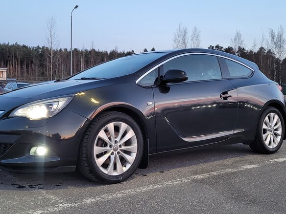 2012 Opel Astra GTC J Рестайлинг, чёрный, 880000 рублей - вид 5