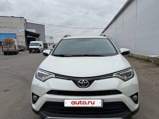 2017 Toyota RAV4 IV (XA40) Рестайлинг, белый, 2699000 рублей, вид 2