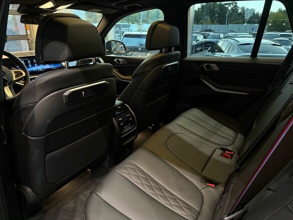 2026 BMW X5 40d IV (G05/G18) Рестайлинг, чёрный, 16190000 рублей - вид 13