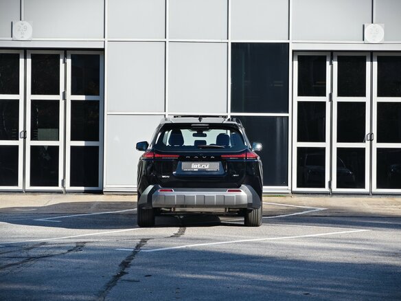 2026 Toyota RAV4 VI (XA60), чёрный - вид 8