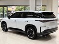 2026 Toyota bZ3X 58.3 kWh, белый, 2750002 рублей - вид 5
