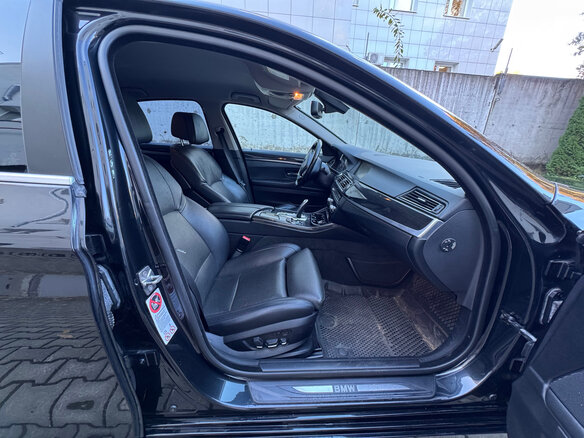 2011 BMW 5 серии 530d xDrive VI (F10/F11/F07), чёрный, 2050000 рублей - вид 6