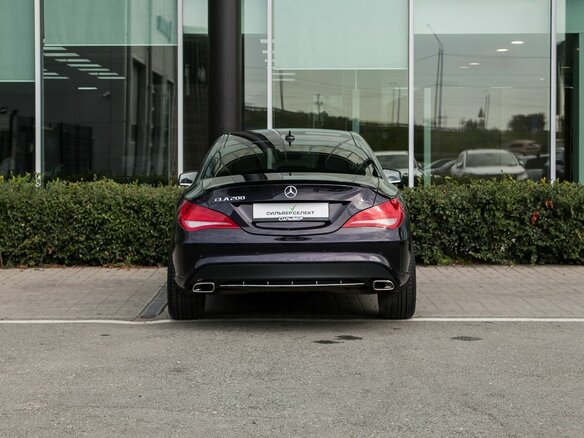 2014 Mercedes-Benz CLA 200 I (C117, X117), фиолетовый, 1420000 рублей - вид 3