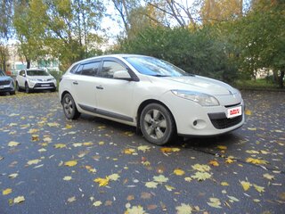 2010 Renault Megane III, белый, 705000 рублей, вид 1