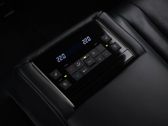2020 Lexus LX 570 III Рестайлинг 2, чёрный, 8149077 рублей - вид 11