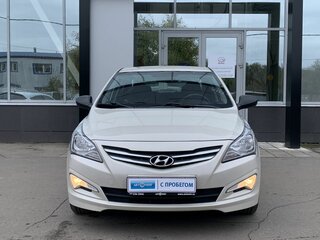 2015 Hyundai Solaris I Рестайлинг, бежевый, 939000 рублей, вид 2