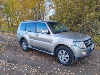 2007 Mitsubishi Pajero IV, коричневый, 1159000 рублей, вид 3