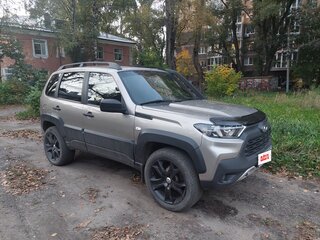 2021 Lada (ВАЗ) Niva Travel I, серый, 770000 рублей, вид 2