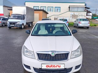 2012 Skoda Octavia II (A5) Рестайлинг, белый, 895000 рублей, вид 1