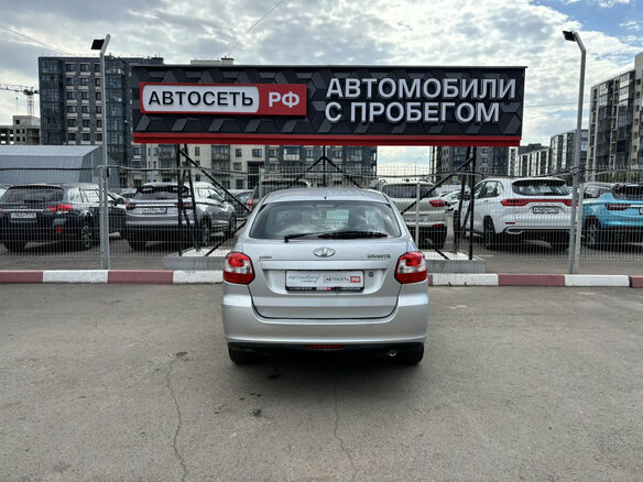 2015 Lada (ВАЗ) Granta I, серебристый, 328000 рублей - вид 14