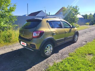 2017 Renault Sandero Stepway II, зелёный, 870000 рублей, вид 4