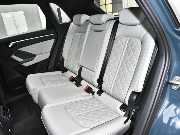 2026 Audi Q3 45 TFSI II (F3), синий, 4750000 рублей - вид 19
