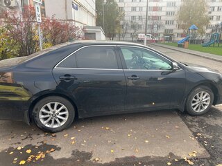 2016 Toyota Camry VII (XV50) Рестайлинг, чёрный, 1950000 рублей, вид 4