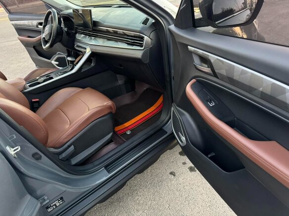 2023 Geely Vision X6 Pro, серый, 1050000 рублей - вид 12