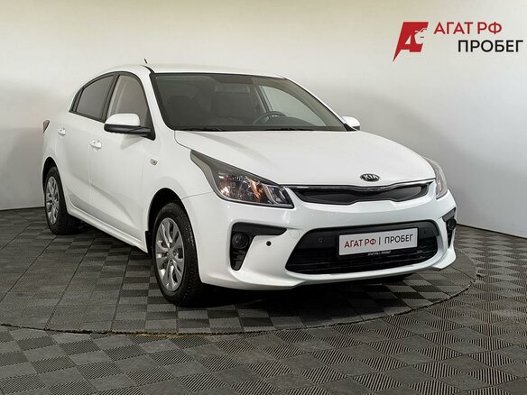 2019 Kia Rio IV, белый, 1195000 рублей - вид 2