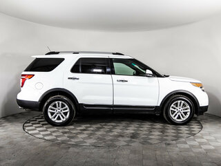 2014 Ford Explorer V, белый, 1999000 рублей, вид 4