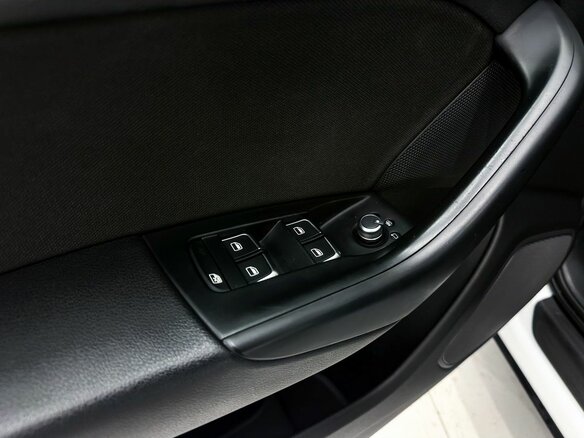 2015 Audi Q3 I (8U) Рестайлинг, белый, 1899000 рублей - вид 7