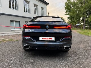 2021 BMW X6 40i III (G06), синий, 8400000 рублей, вид 4