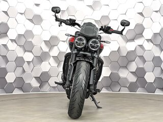 2025 Triumph Rocket 3, красный, 2899000 рублей, вид 5