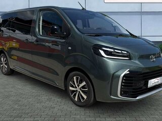 2026 Toyota ProAce Verso L1 II Рестайлинг, зелёный, 5200000 рублей, вид 1
