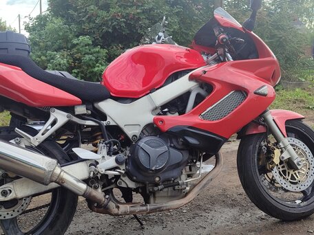 1998 Honda VTR 1000, красный, 270000 рублей, вид 2