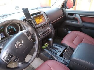 2010 Toyota Land Cruiser 200 Series, белый, 3300000 рублей, вид 5