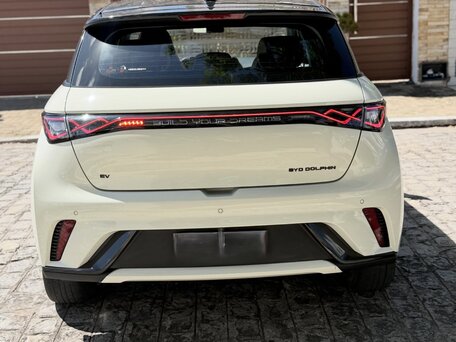 2023 BYD Dolphin 44.9 kWh I, бежевый, 1590000 рублей, вид 4